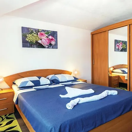 One-bedroom In Apartament *